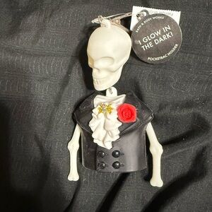 Bath & Body Works Skeleton Pocketbac Holder